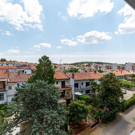 Amoroso Apartment 200M From Sea Porec Esterno foto
